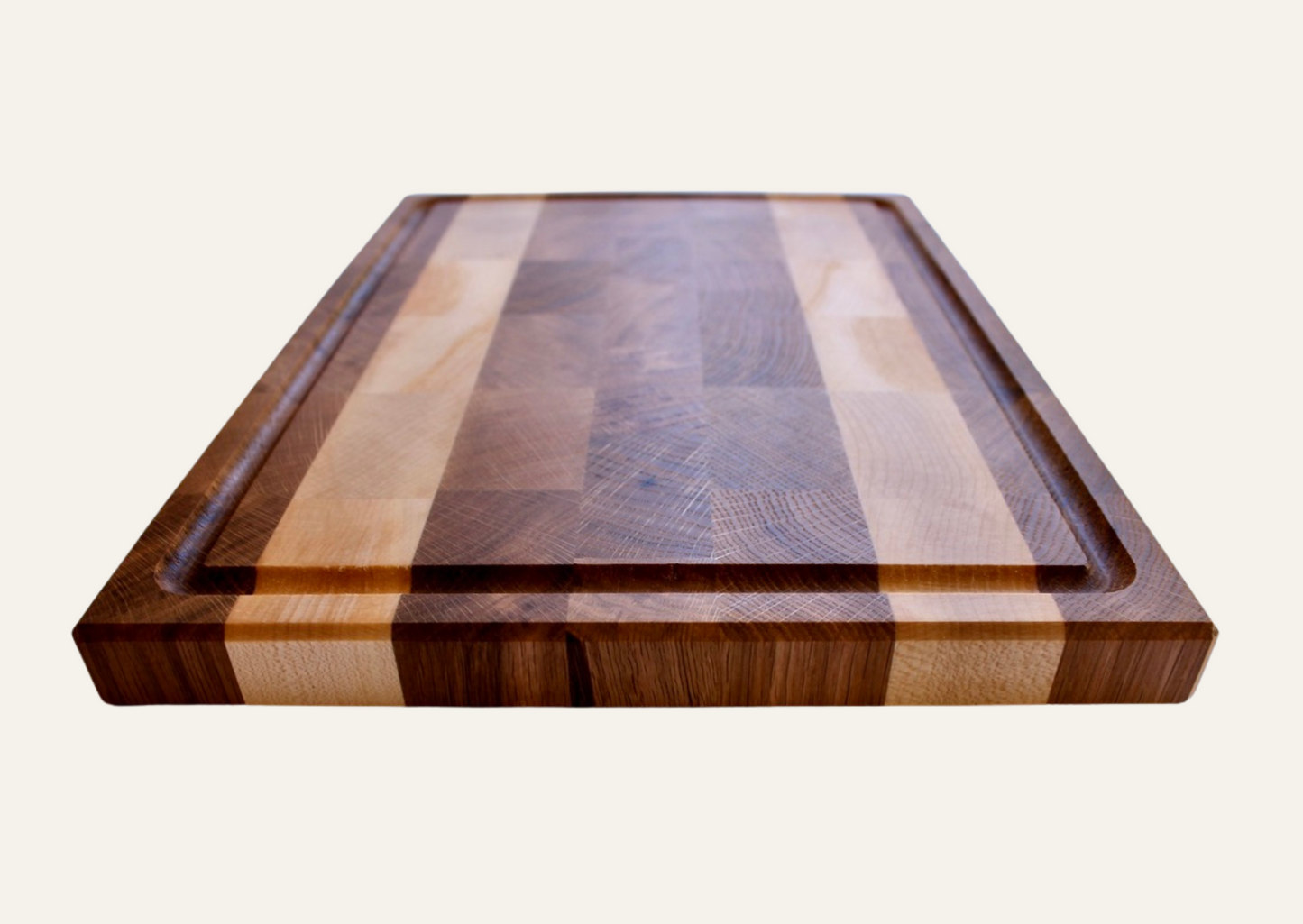 Stirnholzschneidebrett aus Schweizer Eiche und Ahorn 3cm dick