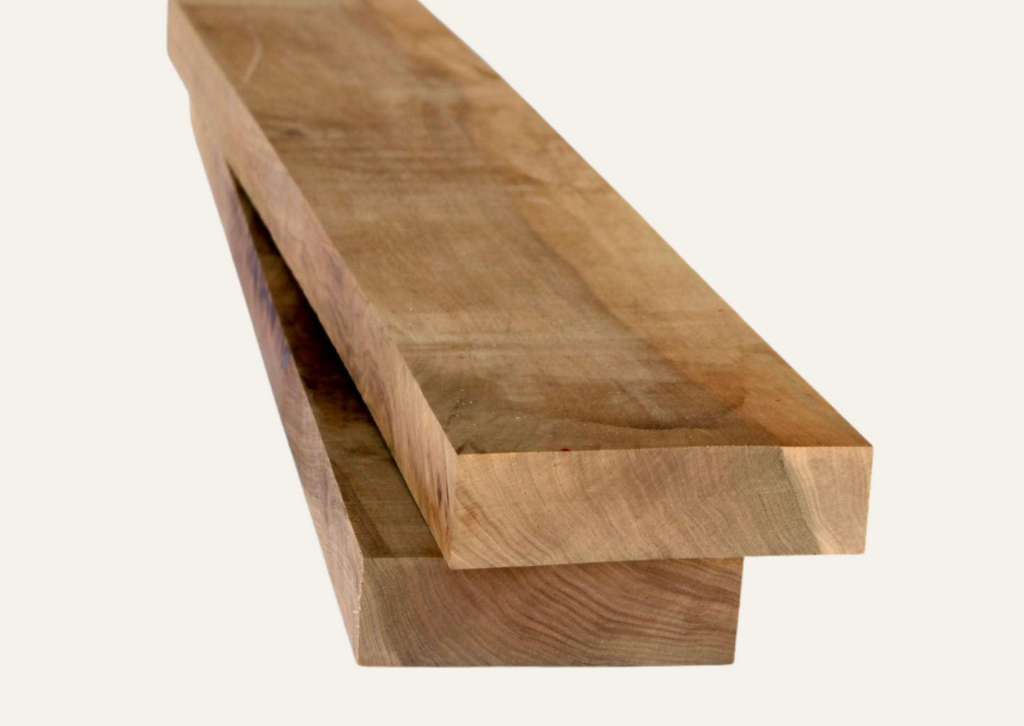 Nussbaumholzbrett sägerau 50mm/60cm B-Qualität