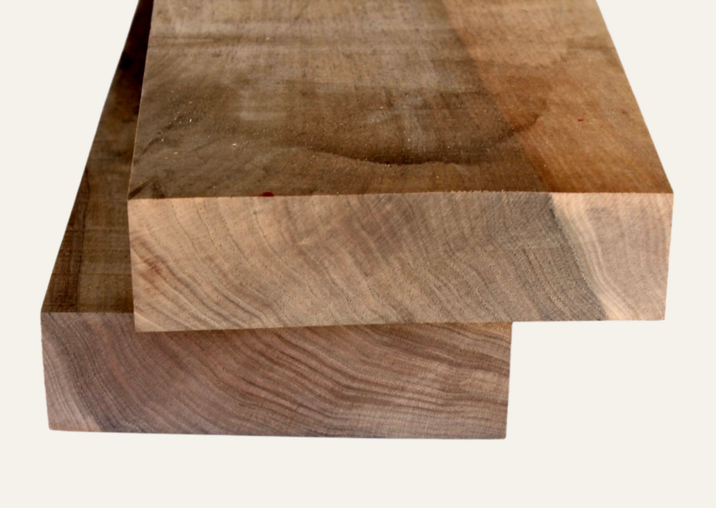 Nussbaumholzbrett sägerau 50mm/60cm B-Qualität